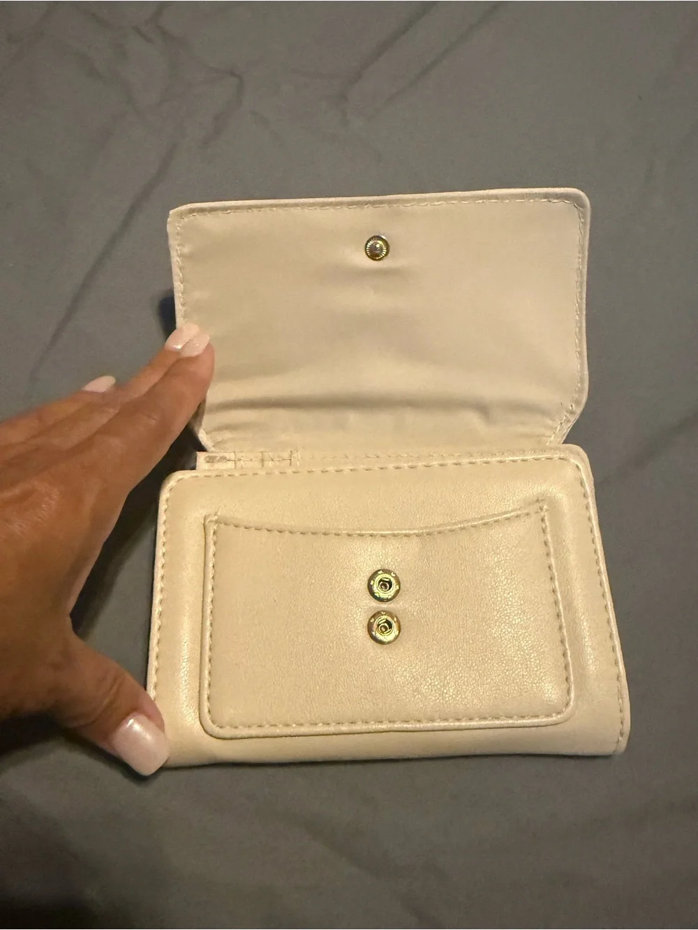 Compact Faux Leather Trifold Cream Card Holder Wallet - Sleek Everyday Organizer